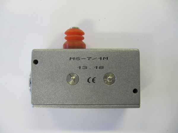 Essen MS-7/1M 15a metal-housed Microswitch   